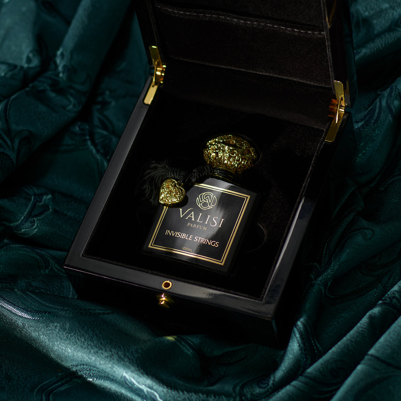 Invisible Strings Parfum
